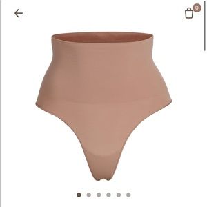 SKIMS core control thong